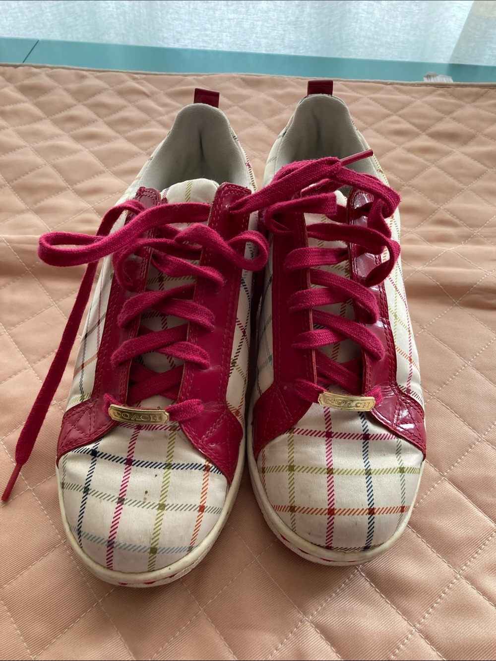 Coach Plaid Low-Top Sneakers with Fuchsia Trim size 9
